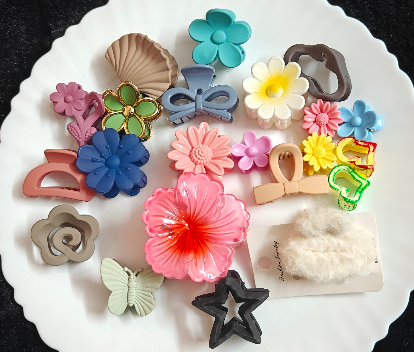 🌸 22 Pcs Assorted Hair Claw Clips Set for Women & Girls | Flower, Butterfly, Bow & Heart Designs