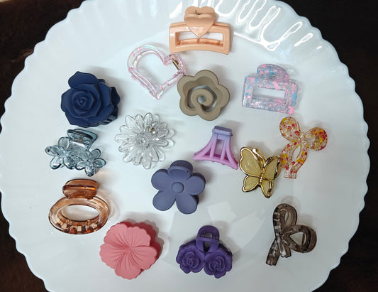🌸 15 Pcs Medium Hair Claw Clips Set for Women & Girls | Floral, Butterfly, Heart & Elegant Designs